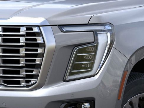 New 2026 GMC Yukon XL Denali w/ Sun & Power Step Package AWD/4WD image 10