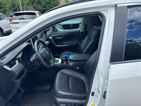 Used 2021 Toyota RAV4 Limited w/ Limited Grade Weather Package FWD image 4