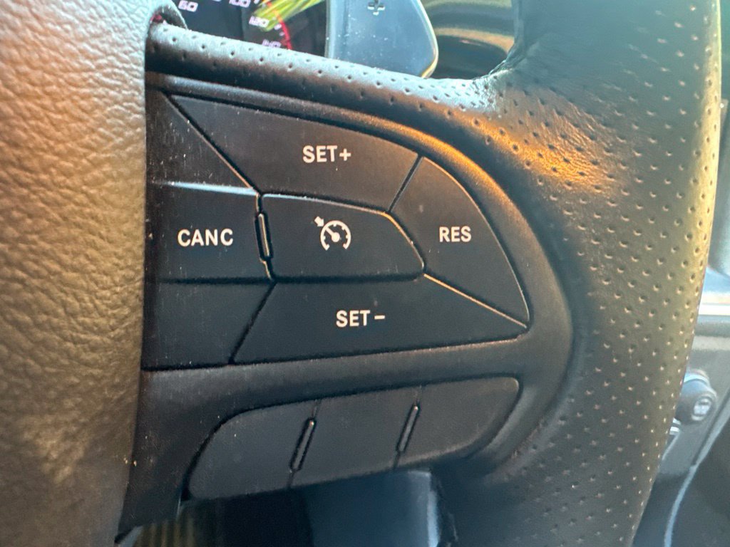 Used 2018 Dodge Charger R/T RWD image 13