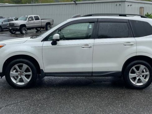 Used 2016 Subaru Forester 2.5i Limited AWD/4WD image 2