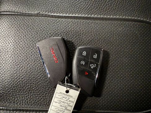 Used 2023 GMC Sierra 1500 Denali w/ Denali Carbonpro Edition image 42