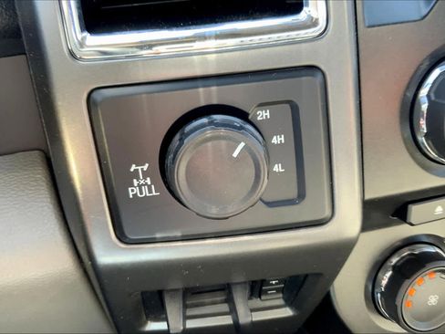 Used 2018 Ford F250 XLT w/ XLT Premium Package image 34