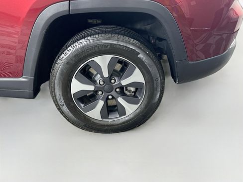 Used 2022 Jeep Grand Cherokee Limited 4xe image 11