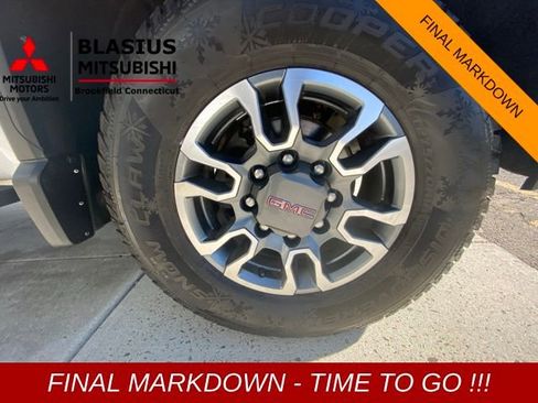 Used 2022 GMC Sierra 3500 AT4 w/ Gooseneck/5TH Wheel Package image 37