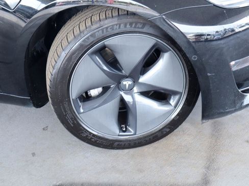 Used 2018 Tesla Model 3 Long Range AWD/4WD image 2