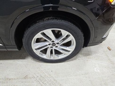 Used 2023 Audi Q7 3.0T Premium Plus image 12