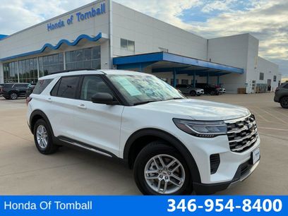 Used 2025 Ford Explorer Active