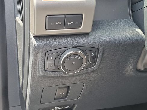 Used 2022 Ford F350 Lariat w/ Lariat Value Package AWD/4WD image 18