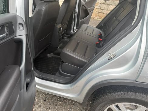 Used 2017 Volkswagen Tiguan S AWD/4WD image 23