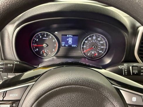 Used 2022 Kia Sportage LX image 18