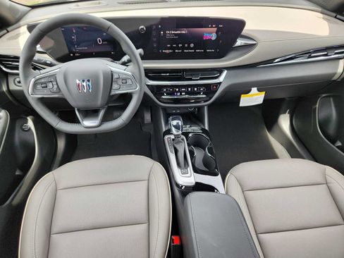 New 2025 Buick Envista Avenir image 9