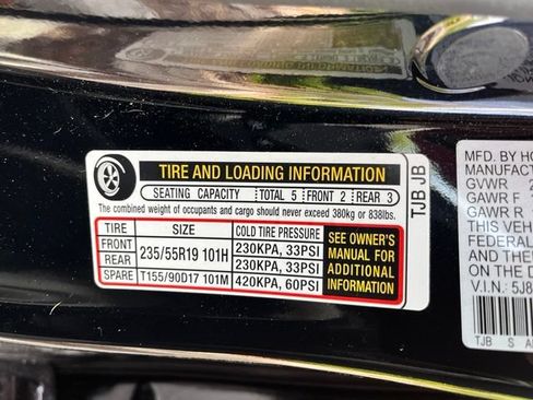 Used 2025 Acura RDX SH-AWD w/ Technology Package image 16