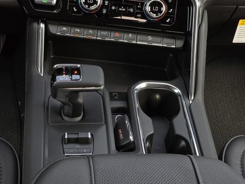 New 2026 GMC Sierra 1500 Denali w/ Technology Package AWD/4WD image 16