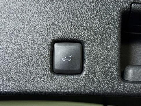 Used 2022 Ford Escape Titanium w/ Class II Trailer Tow Package image 30