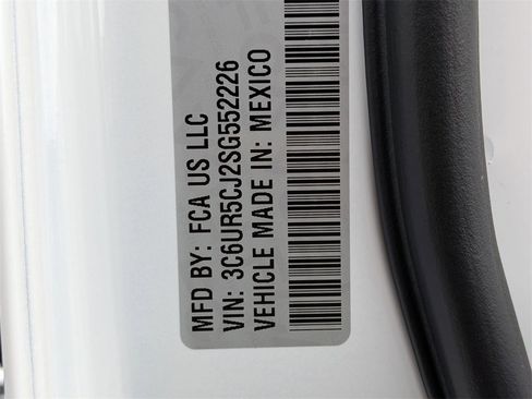 Used 2025 RAM 2500 Tradesman w/ Chrome Appearance Group image 26