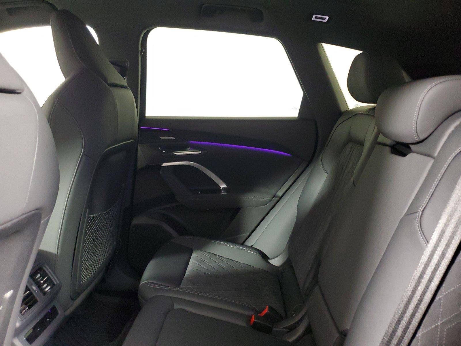 Used 2025 Audi SQ5 Premium Plus w/ Premium Plus Package AWD/4WD image 12