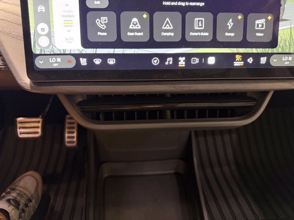 Used 2023 Rivian R1T Adventure Quad AWD/4WD image 18
