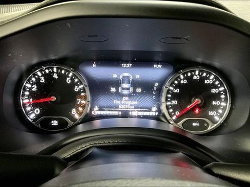 Used 2021 Jeep Renegade Latitude image 22