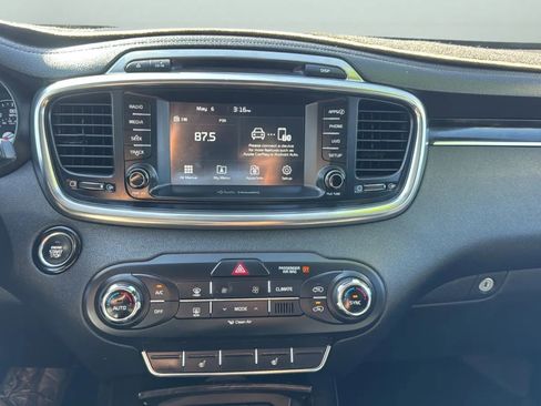 Used 2017 Kia Sorento EX FWD image 14
