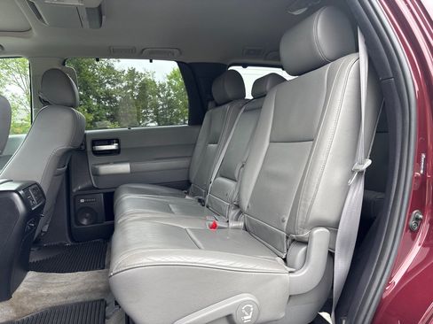 Used 2008 Toyota Sequoia Limited AWD/4WD image 11