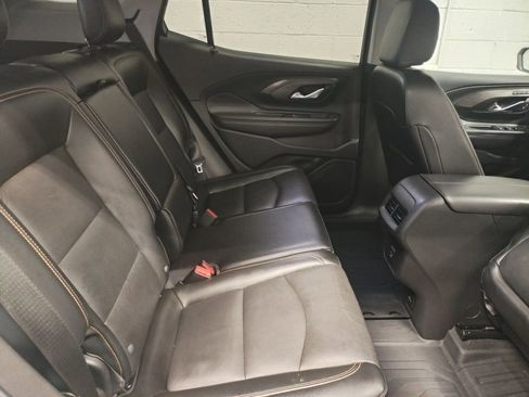 Used 2020 GMC Terrain SLT w/ Preferred Package image 12