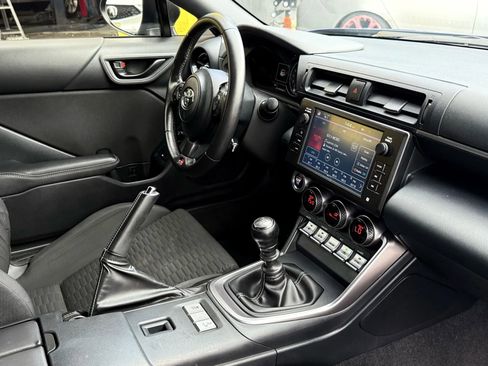 Used 2023 Toyota GR86 image 22