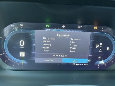 Certified 2025 Volvo XC90 B5 Plus image 34