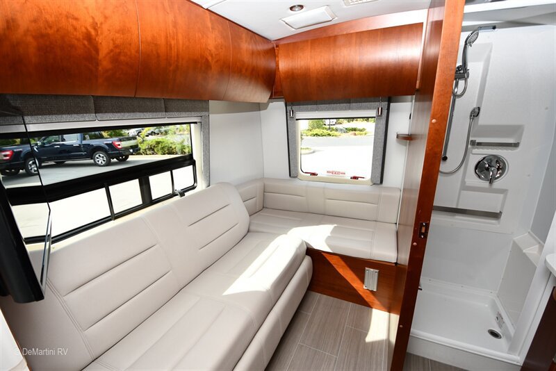 Used 2018 Mercedes-Benz Sprinter 3500 image 12
