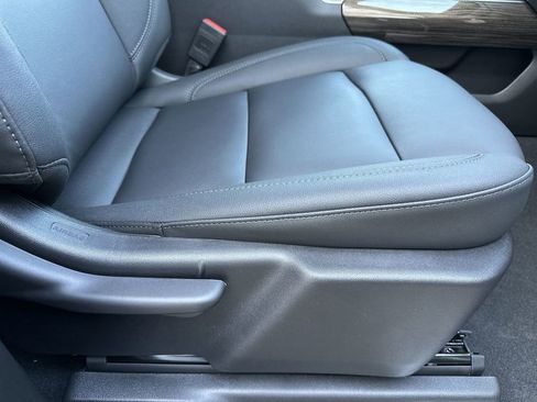 Used 2025 Chevrolet Silverado 1500 LT Trail Boss w/ Convenience Package II image 29