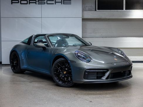 Certified 2024 Porsche 911 Targa 4 GTS AWD/4WD image 12