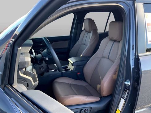 Used 2026 Toyota 4Runner Limited AWD/4WD image 8