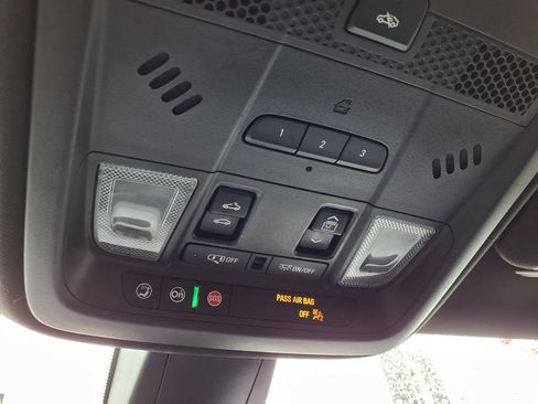 Used 2020 Cadillac XT5 Premium Luxury FWD image 14