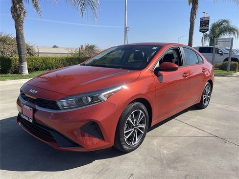 Used 2023 Kia Forte LXS image 1