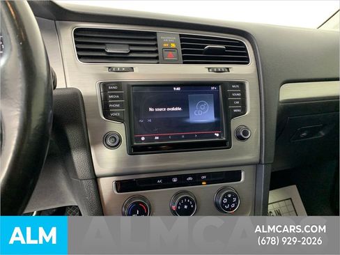 Used 2016 Volkswagen Golf S image 29