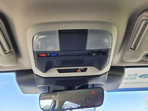 Used 2025 Subaru Crosstrek 2.0i Premium w/ Crosstrek Mirror Package image 28