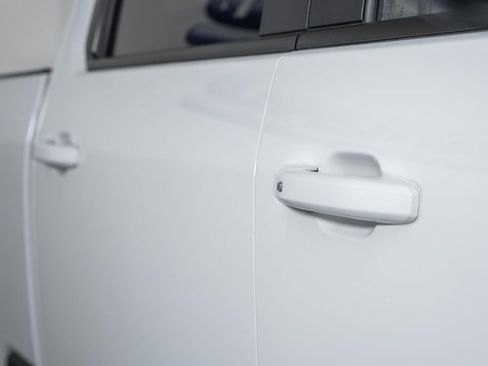 Used 2025 Chevrolet Silverado 2500 LT w/ Convenience Package image 18