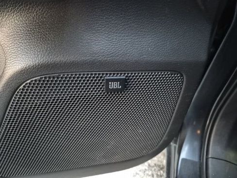 Used 2023 Toyota Tacoma Limited image 19