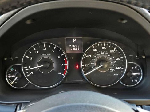 Used 2011 Subaru Outback 2.5i Limited AWD/4WD image 24