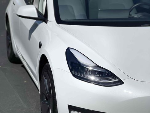 Used 2023 Tesla Model 3 Standard Range image 39