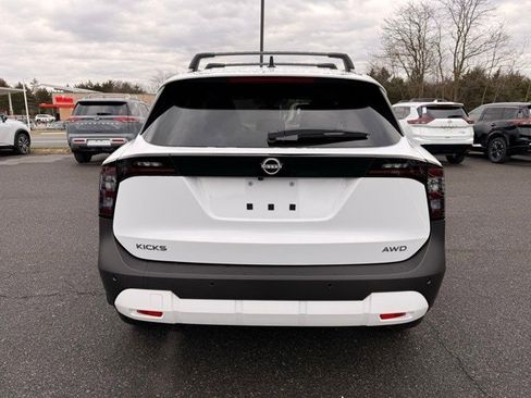 New 2026 Nissan Kicks SV w/ Cold Weather Package image 6