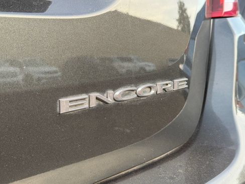 Used 2018 Buick Encore Preferred FWD image 9