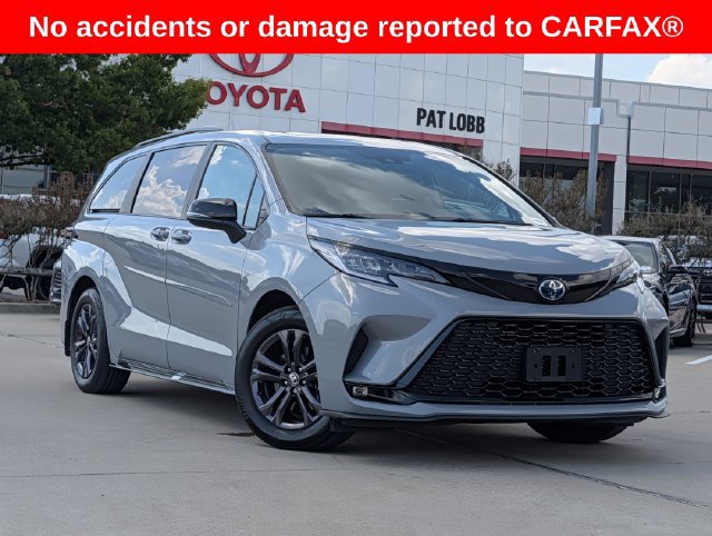 Certified 2025 Toyota Sienna XSE w/ XSE Premium Package AWD/4WD image 2