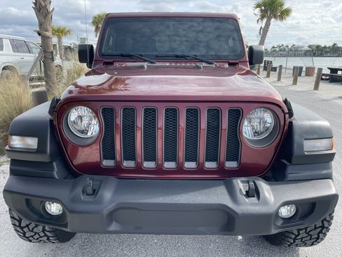 Used 2021 Jeep Wrangler Unlimited Sport image 4