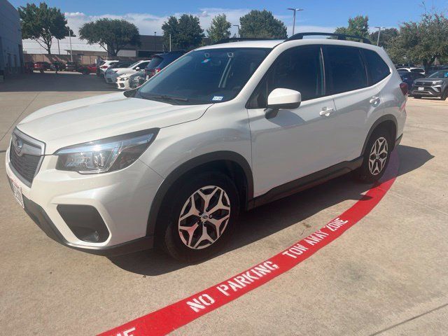 Used 2019 Subaru Forester Premium w/ All-Weather Package AWD/4WD image 6