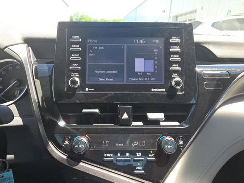 Used 2022 Toyota Camry LE FWD image 15