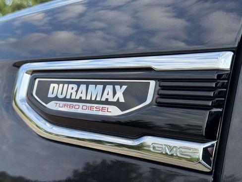 Used 2023 GMC Sierra 1500 Denali w/ Denali Reserve Package AWD/4WD image 11