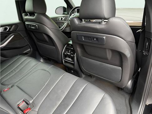 Used 2022 BMW X5 sDrive40i w/ M Sport Package image 29