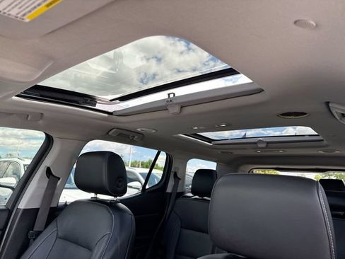 Used 2017 GMC Acadia SLT FWD image 19