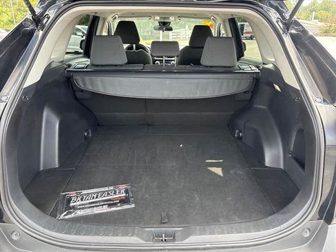 Used 2025 Toyota RAV4 XLE AWD/4WD image 30