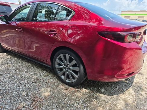 Used 2025 MAZDA MAZDA3 s FWD image 2
